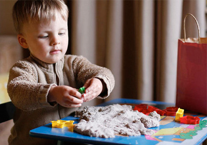Топ 10 лучших развивающих игрушек для детей песок